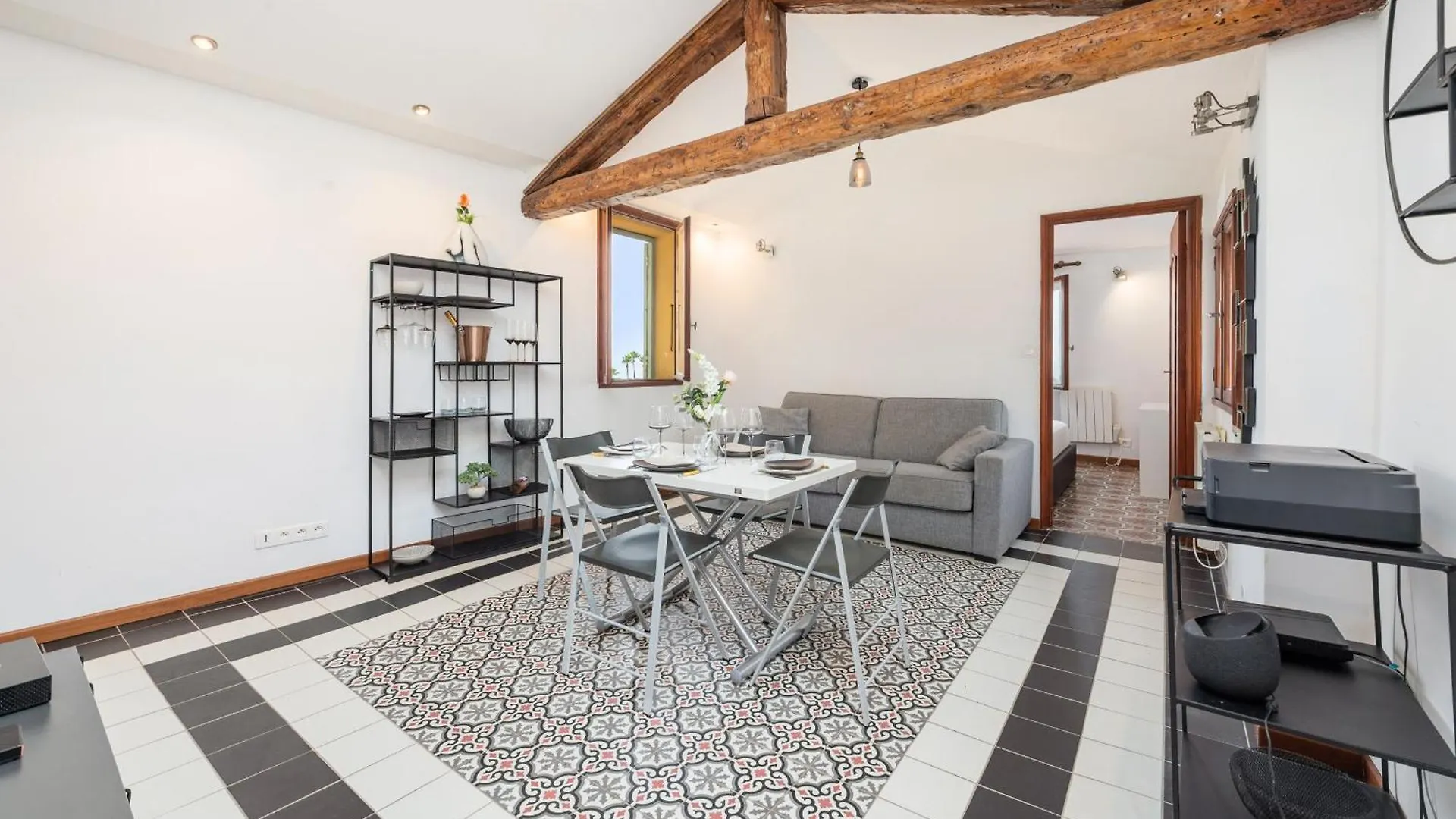 Bastion Ideally Located, Brightness, Sea Views Menton 0*,  França