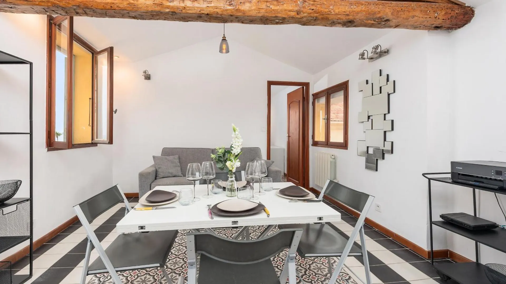 Bastion Ideally Located, Brightness, Sea Views Menton