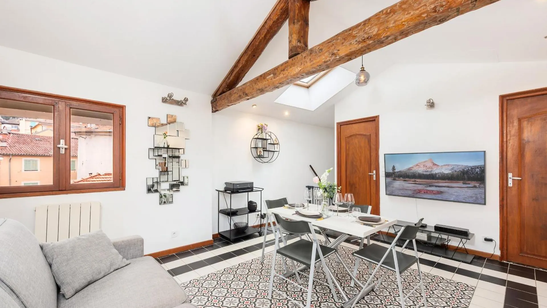 Apart-hotel Bastion Ideally Located, Brightness, Sea Views Menton