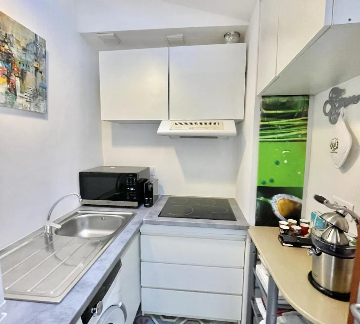 Bastion Ideally Located, Brightness, Sea Views Menton